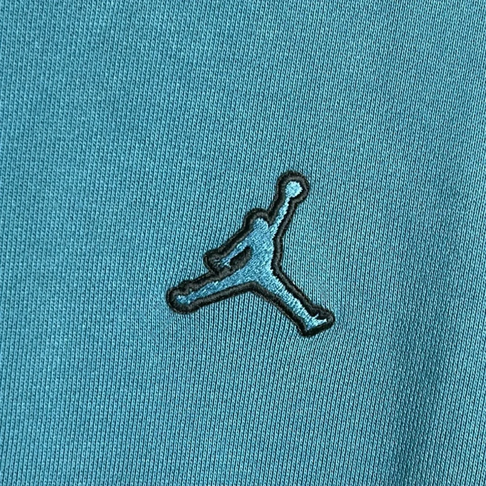 Jordan Men’s Size Large Deep Teal Crewneck Thick Cotton Pullover Sweatshirt